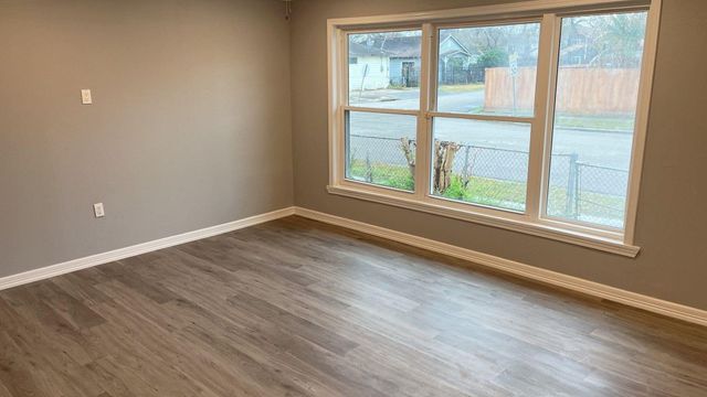 4620 Nichols Street, Houston, TX 77020