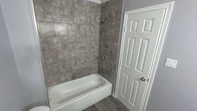 4620 Nichols Street, Houston, TX 77020