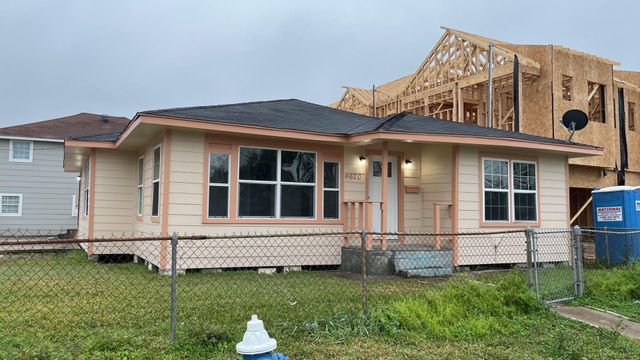 4620 Nichols Street, Houston, TX 77020