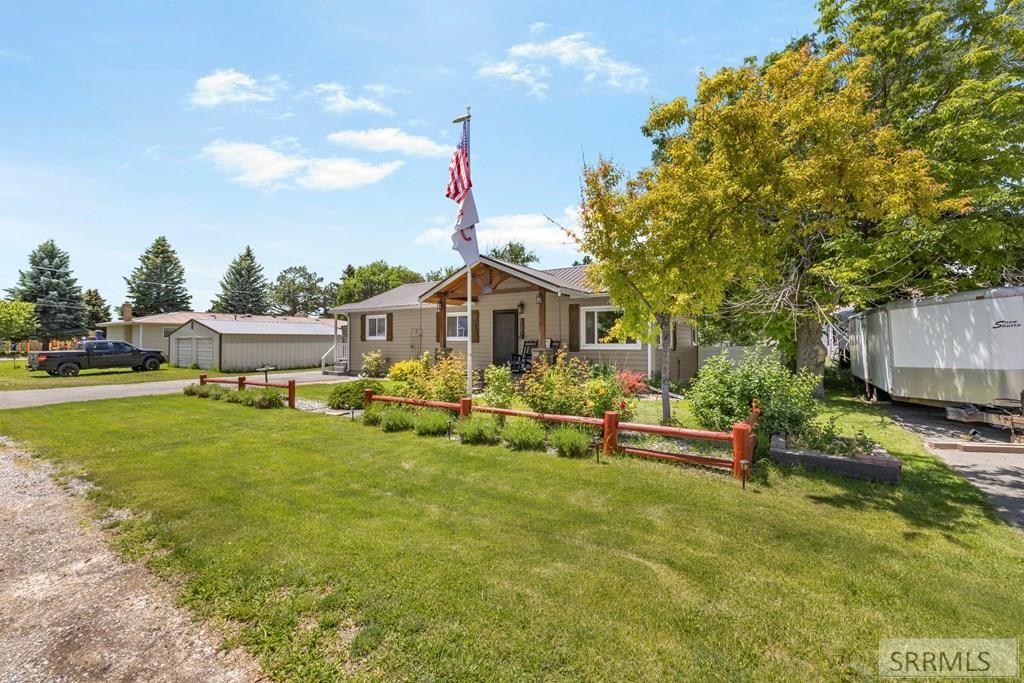 Image 2 of property listing at 525 1 E, Ririe, ID 83443
