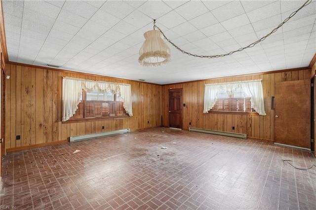2213 Haywood AVE, Chesapeake, VA 23324