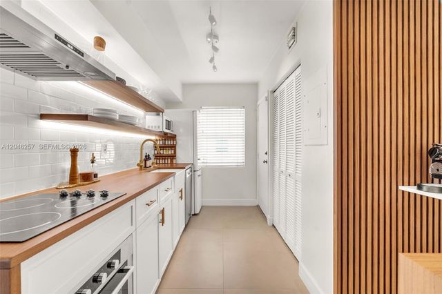915 8th Street 101, Miami Beach, FL 33139