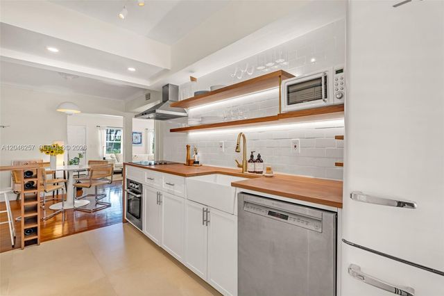 915 8th Street 101, Miami Beach, FL 33139