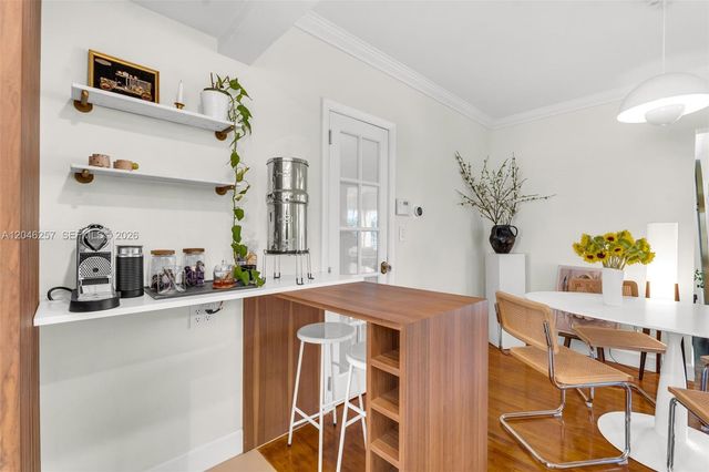 915 8th Street 101, Miami Beach, FL 33139