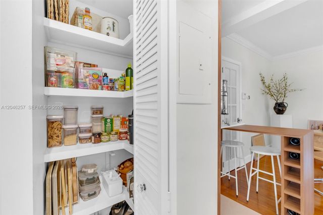 915 8th Street 101, Miami Beach, FL 33139
