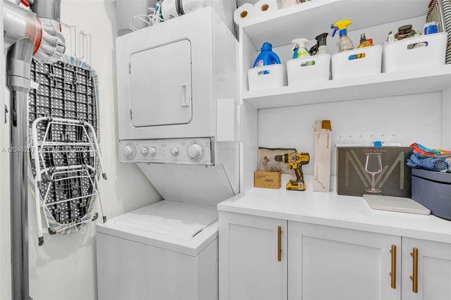915 8th Street 101, Miami Beach, FL 33139