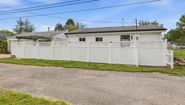 1943 Rea Avenue, Columbus, OH 43223
