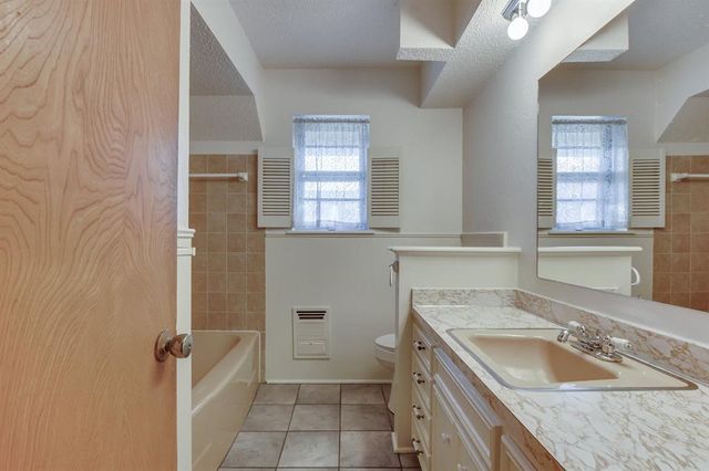 7113 S Linn Avenue, Oklahoma City, OK 73159