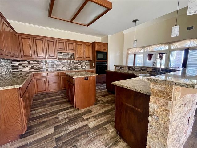 6158 Lemans Dr, Corpus Christi, TX 78414