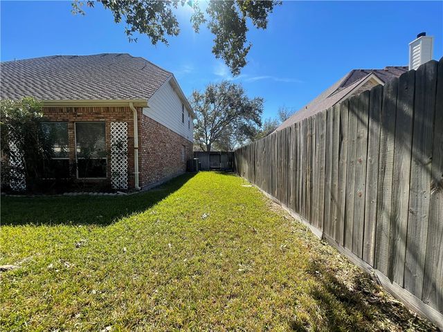 6158 Lemans Dr, Corpus Christi, TX 78414