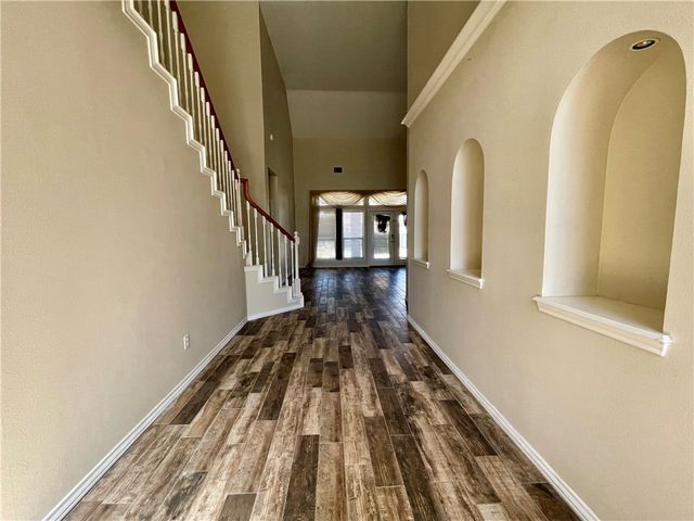 6158 Lemans Dr, Corpus Christi, TX 78414