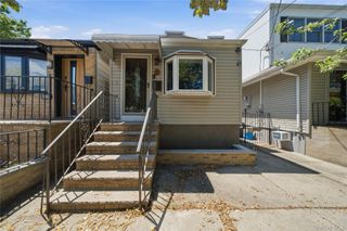 6424 Pleasantview Street, Middle Village, NY 11379