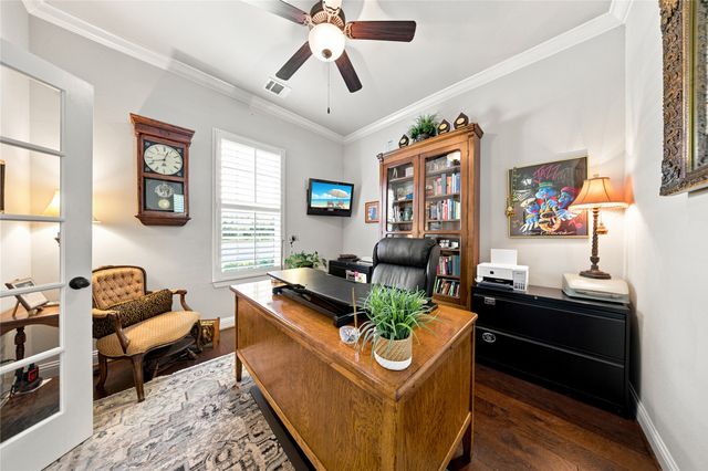 2704 Tremont Boulevard, Mckinney, TX 75071