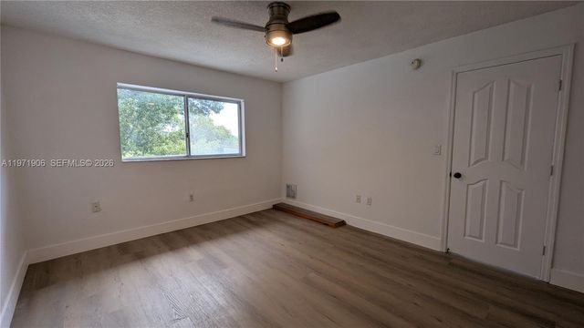 445 SW 11th St 408, Miami, FL 33130