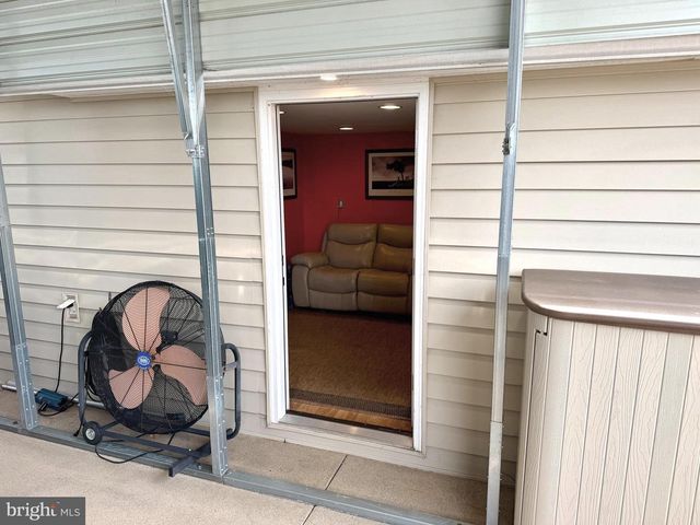 216 NANTICOKE, Essex, MD 21221