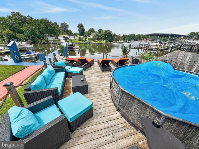 216 NANTICOKE, Essex, MD 21221