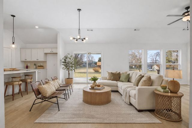 614 Brookside Dr, Mount Pleasant, TN 38474