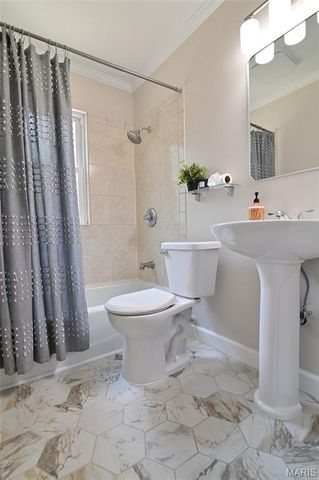 6208 Bixby Avenue, Affton, MO 63123