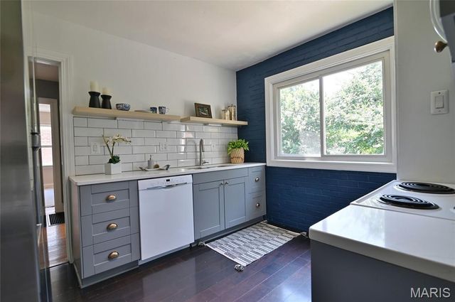 6208 Bixby Avenue, Affton, MO 63123
