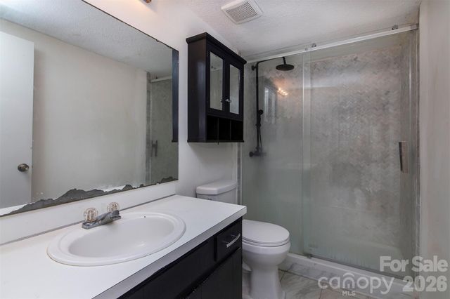 8401 Barncliff Road, Charlotte, NC 28227