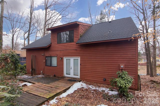 8401 Barncliff Road, Charlotte, NC 28227