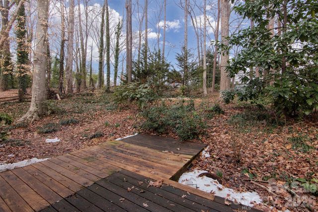 8401 Barncliff Road, Charlotte, NC 28227