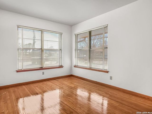 119 Gladstone, San Antonio, TX 78214