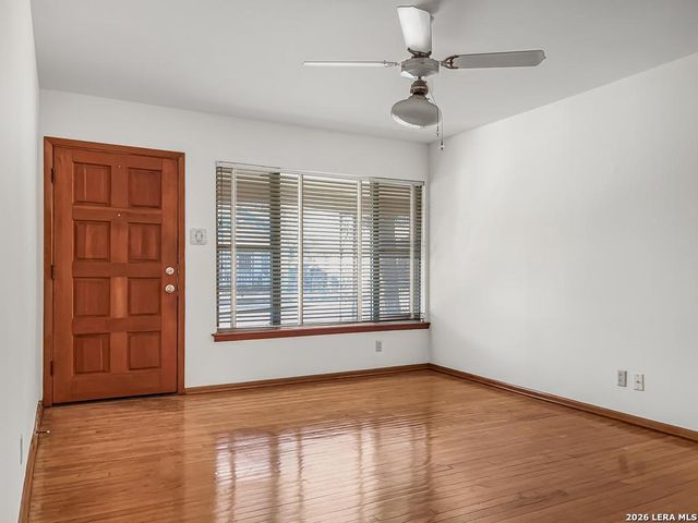 119 Gladstone, San Antonio, TX 78214