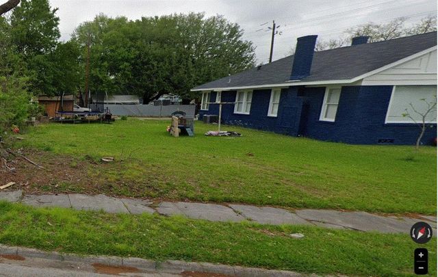 123 Canton Street, Houston, TX 77012