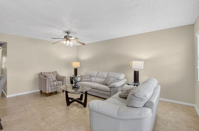 1027 Yarmouth Drive B, Boca Raton, FL 33434