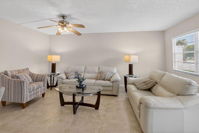 1027 Yarmouth Drive B, Boca Raton, FL 33434