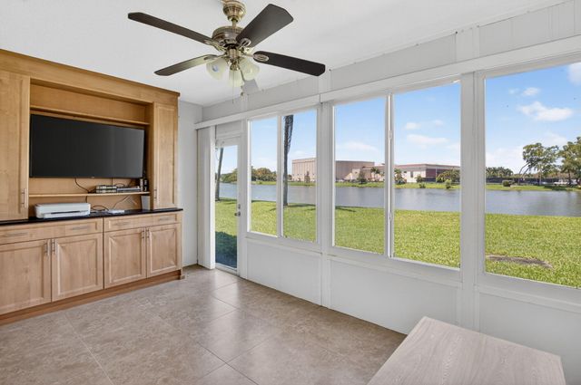 1027 Yarmouth Drive B, Boca Raton, FL 33434