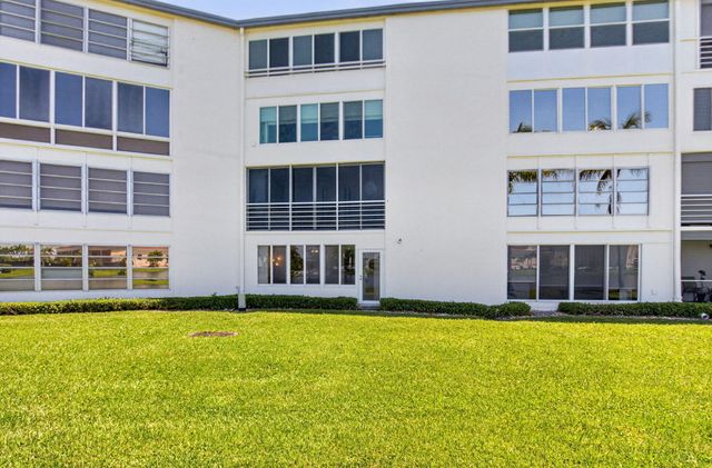 1027 Yarmouth Drive B, Boca Raton, FL 33434