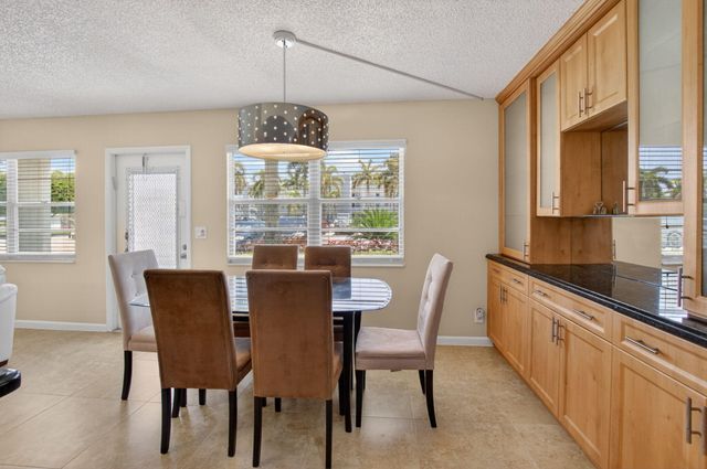 1027 Yarmouth Drive B, Boca Raton, FL 33434