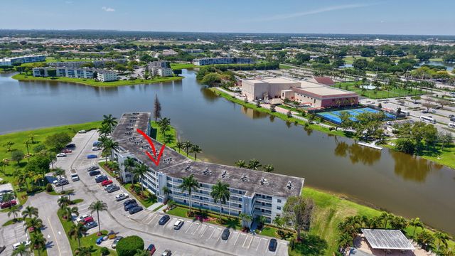 1027 Yarmouth Drive B, Boca Raton, FL 33434