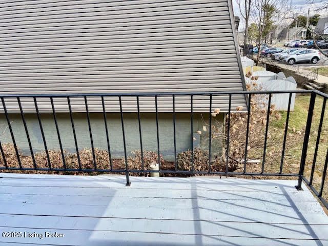 1515 La Fontenay Ct, Louisville, KY 40223