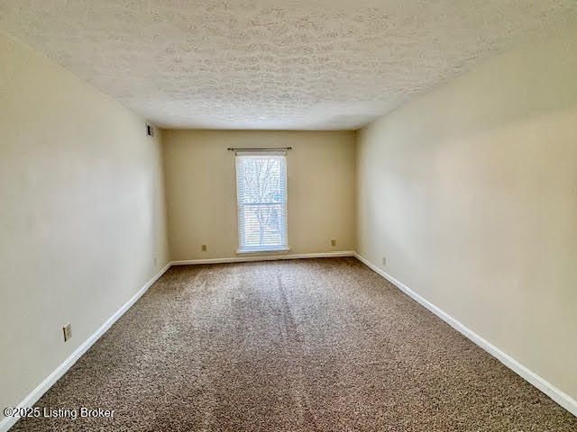 1515 La Fontenay Ct, Louisville, KY 40223