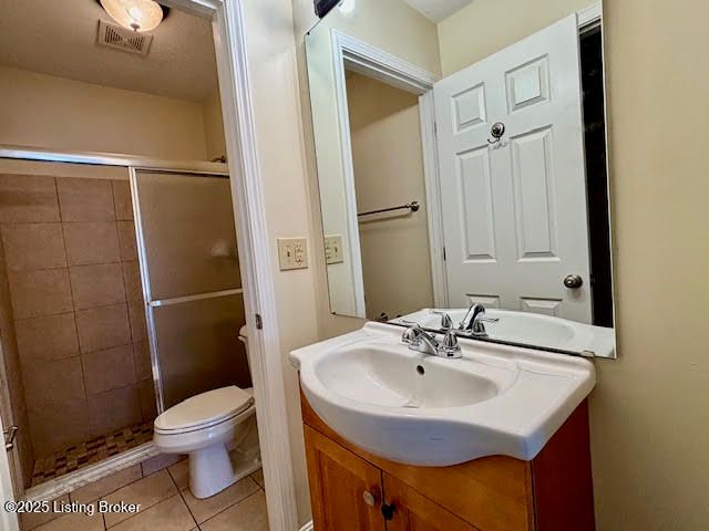 1515 La Fontenay Ct, Louisville, KY 40223