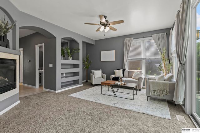 18812 Jackson Street, Elkhorn, NE 68022
