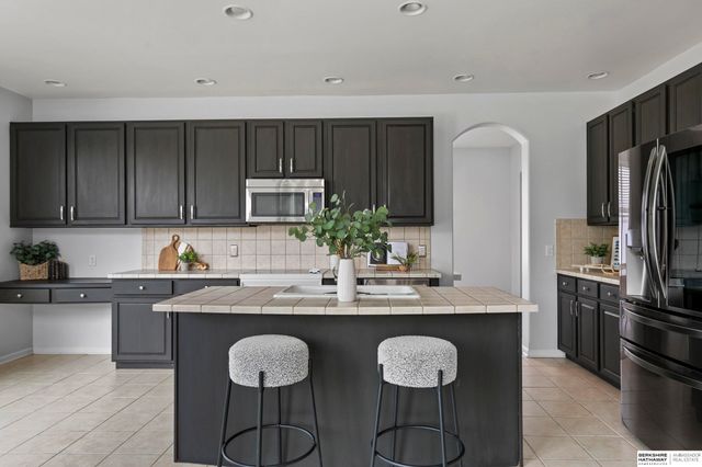 18812 Jackson Street, Elkhorn, NE 68022
