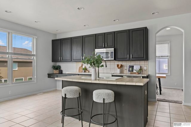 18812 Jackson Street, Elkhorn, NE 68022
