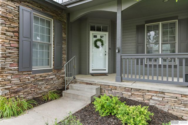 18812 Jackson Street, Elkhorn, NE 68022