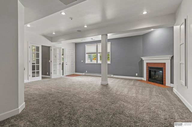 18812 Jackson Street, Elkhorn, NE 68022