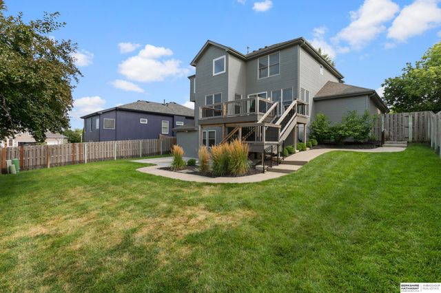 18812 Jackson Street, Elkhorn, NE 68022