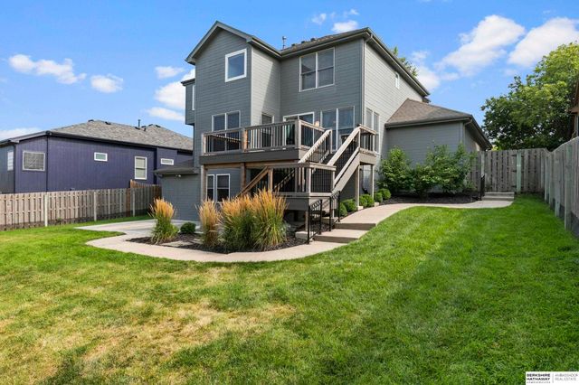 18812 Jackson Street, Elkhorn, NE 68022