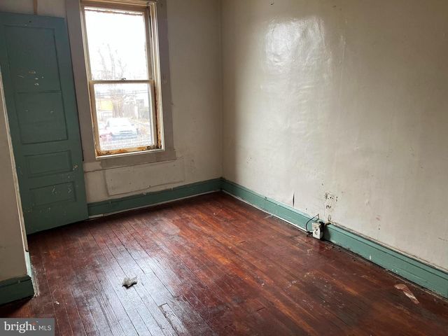 1066 PRINCESS AVE, Camden, NJ 08103
