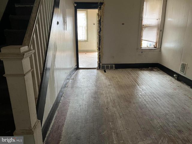 1066 PRINCESS AVE, Camden, NJ 08103