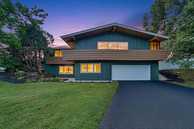 1408 94th AVENUE, Kenosha, WI 53144