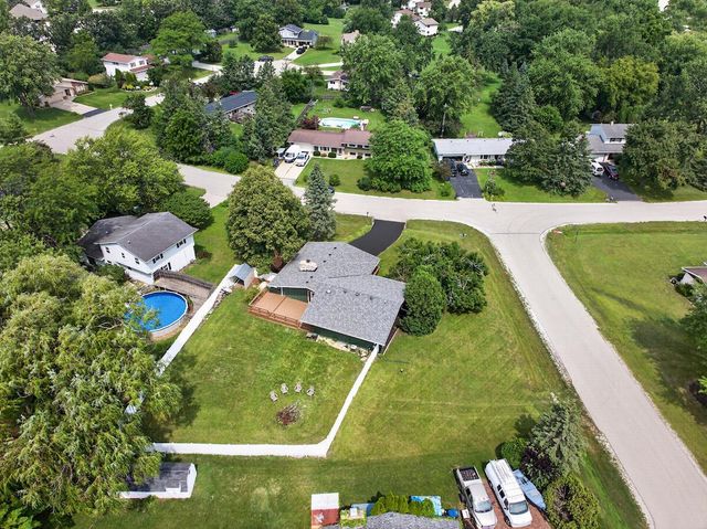 1408 94th AVENUE, Kenosha, WI 53144