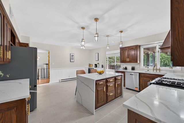 1408 94th AVENUE, Kenosha, WI 53144
